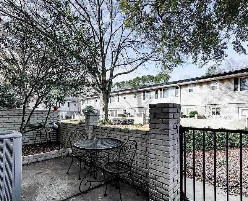 6940 Roswell Road, Unit 8F Atlanta, GA 30328 - Photo 9 of 10