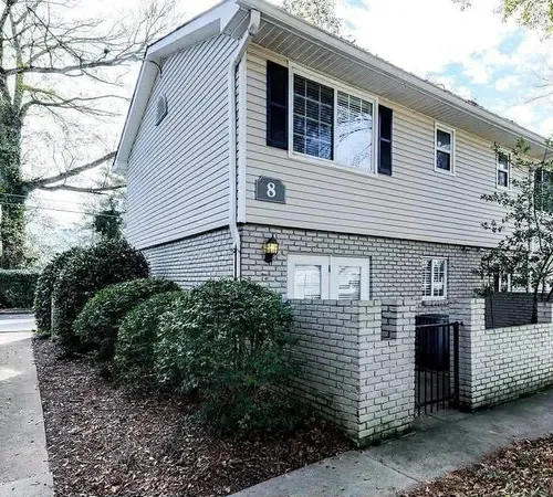 $2,000 | 6940 Roswell Road, Unit 8F, Atlanta, GA 30328