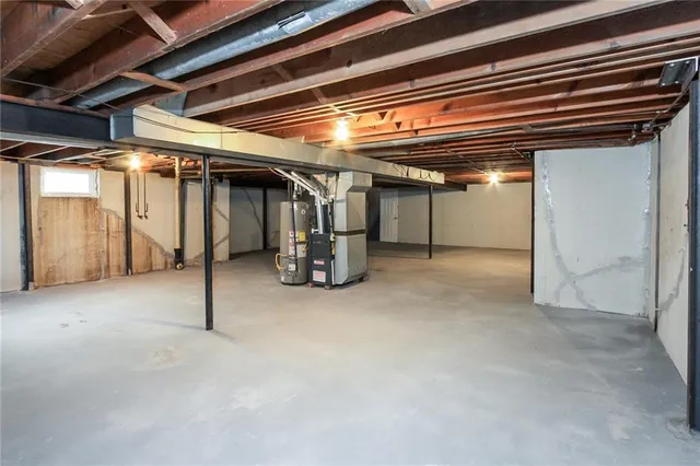 $1,690 | 1013 Miss Belle Street, Excelsior Springs, MO 64024