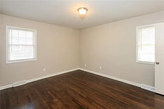 $1,690 | 1013 Miss Belle Street, Excelsior Springs, MO 64024