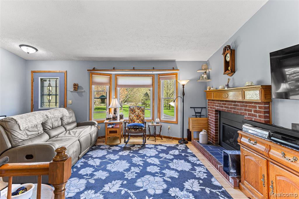 961 Jolly Road Okemos, MI 48864 - Photo 4 of 29