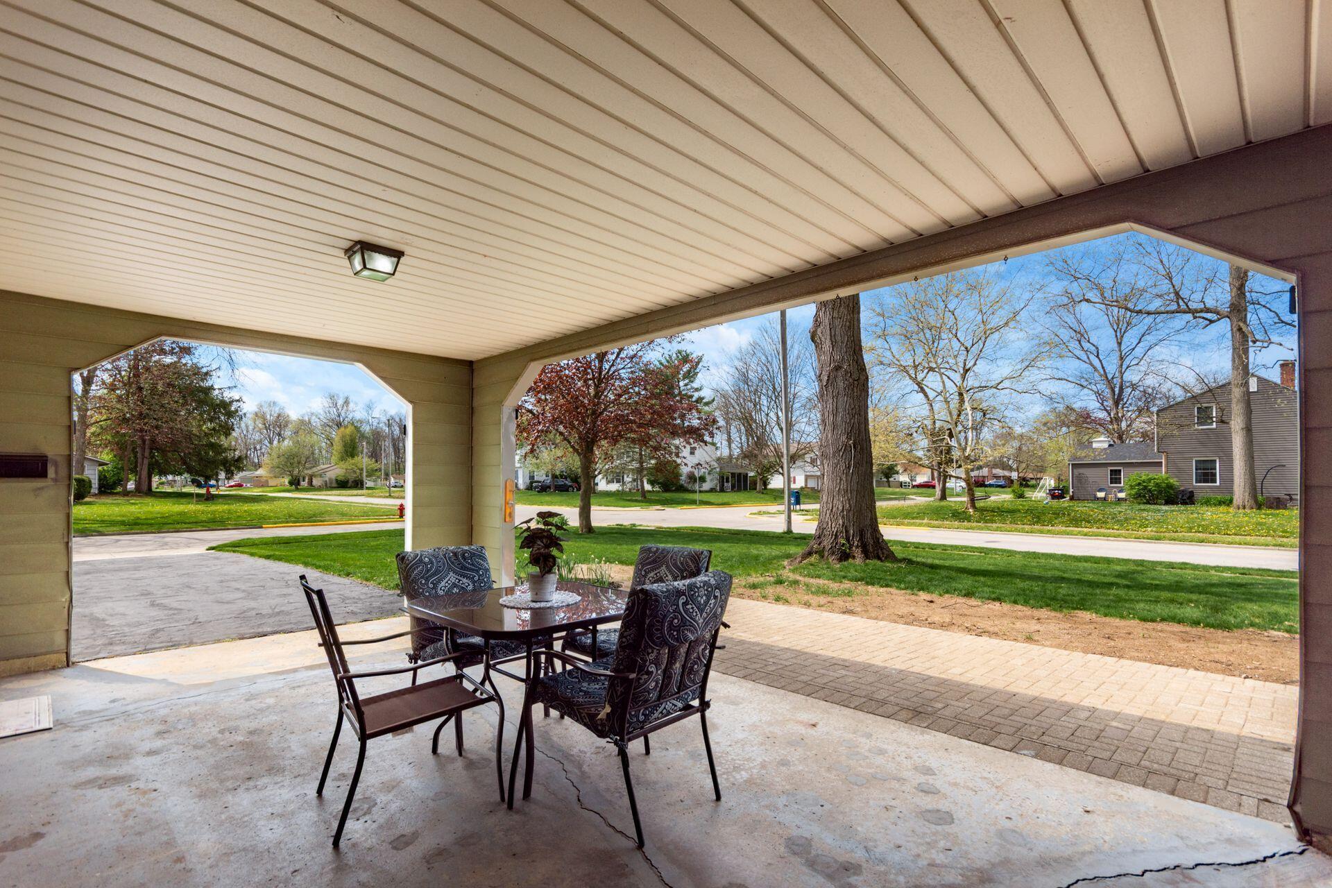 474 Darbyhurst Road Columbus, OH 43228 - Photo 35 of 36 Carport