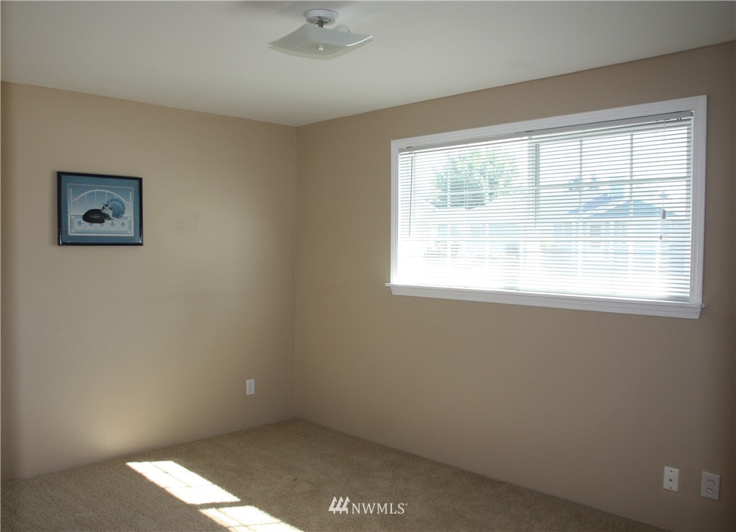 12684 Southeast 169th Street Renton, WA 98058 - Photo 12 of 18 Gallery Image 12