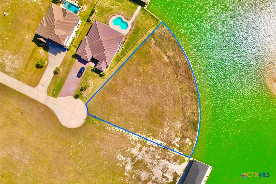 321 Chardonnay Way Port O'Connor, TX 77982 - Photo 3 of 21