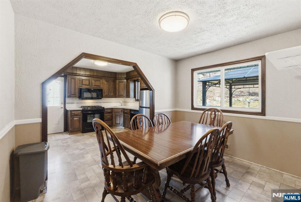 116 Rafkind Road Bloomingdale, NJ 07403 - Photo 22 of 45