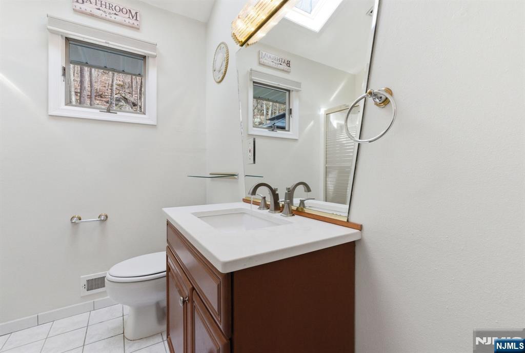 116 Rafkind Road Bloomingdale, NJ 07403 - Photo 24 of 45