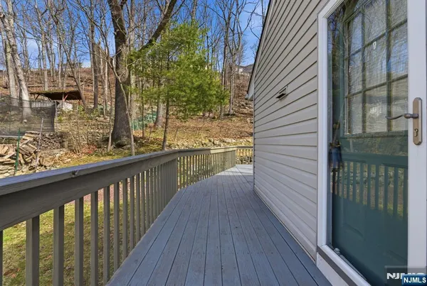 $500,000 | 116 Rafkind Road, Bloomingdale, NJ 07403