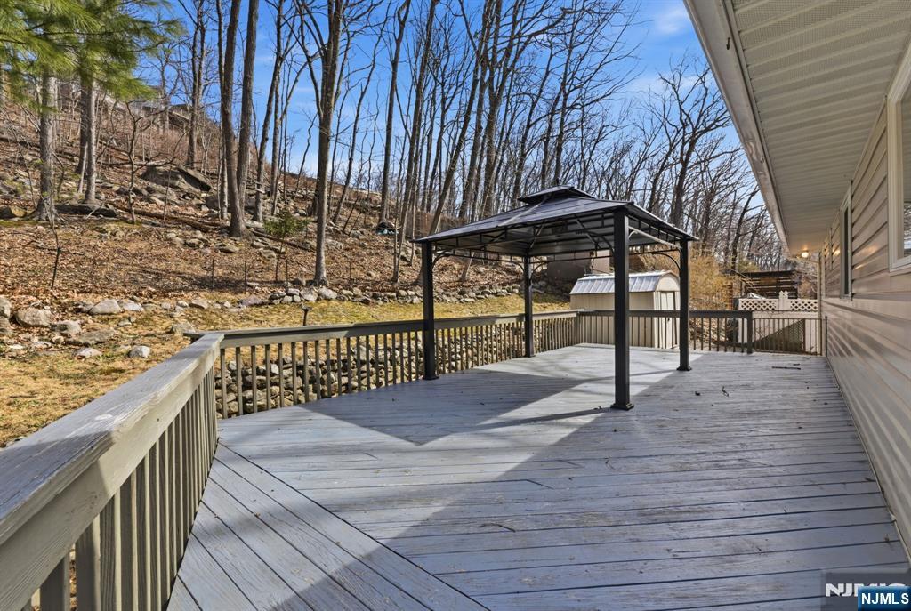 116 Rafkind Road Bloomingdale, NJ 07403 - Photo 41 of 45