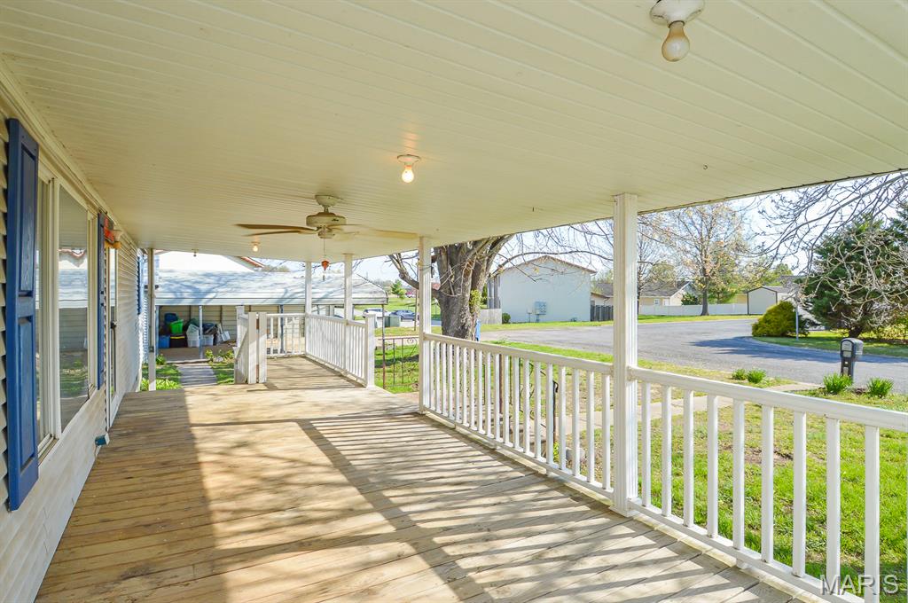 1739 Fieldcrest Drive Sparta, IL 62286 - Photo 7 of 28