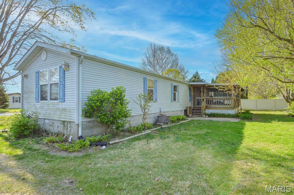 1739 Fieldcrest Drive Sparta, IL 62286 - Photo 9 of 28