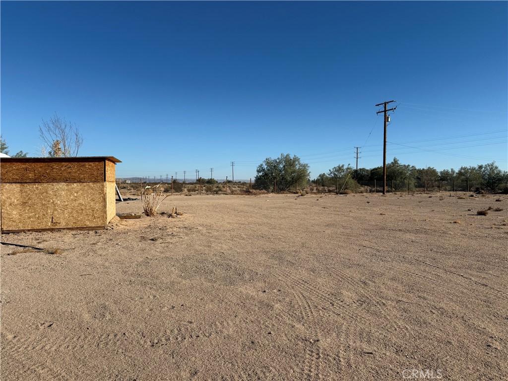 32990 Harvard Road Newberry Springs, CA 92365 - Photo 27 of 37