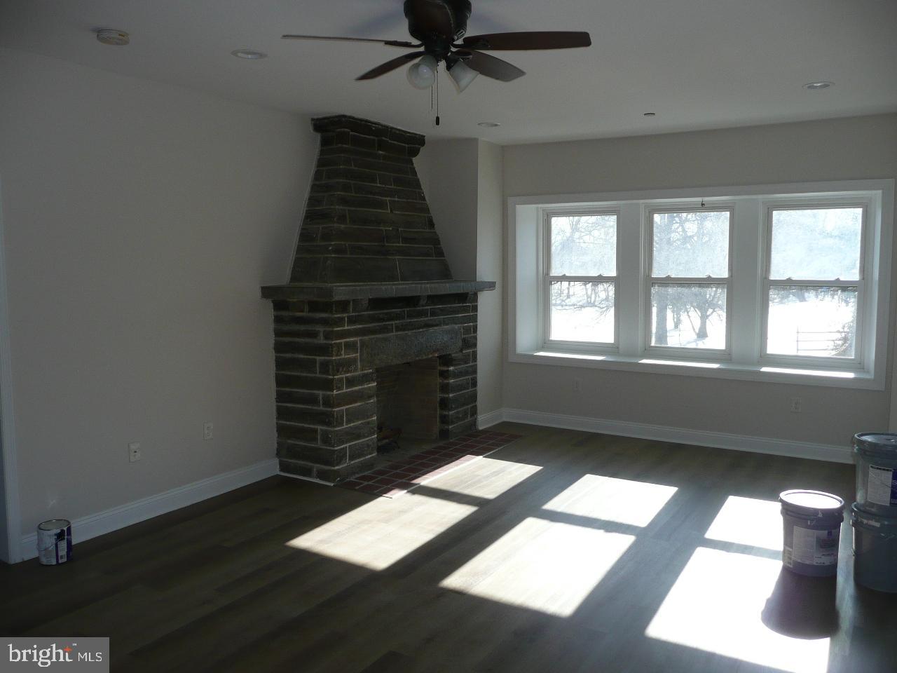 536 Easton Road, Unit 2 Horsham, PA 19044 - Photo 7 of 13 Gallery Image 7