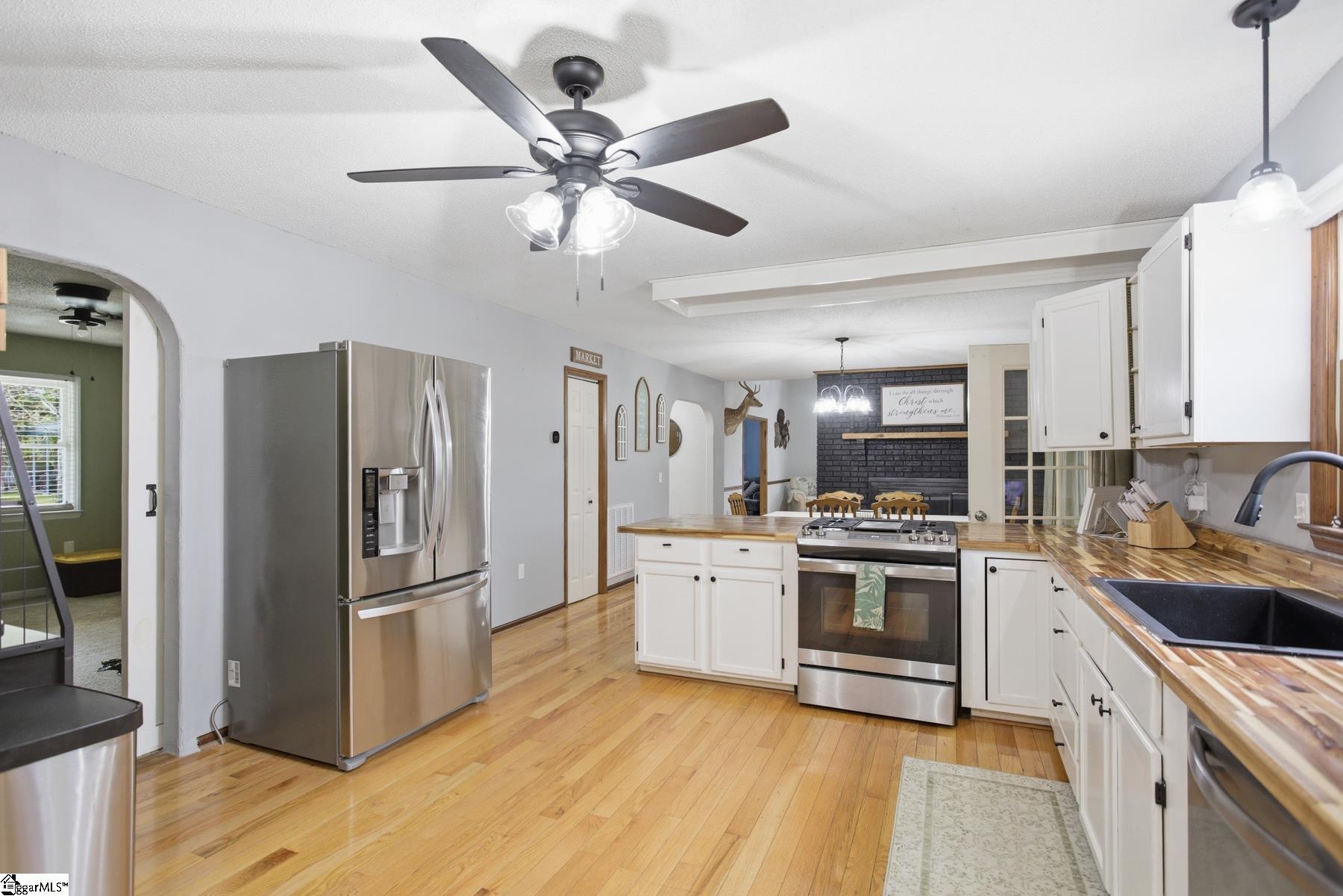 646 Flat Shoals Road Walhalla, SC 29691 - Photo 7 of 49