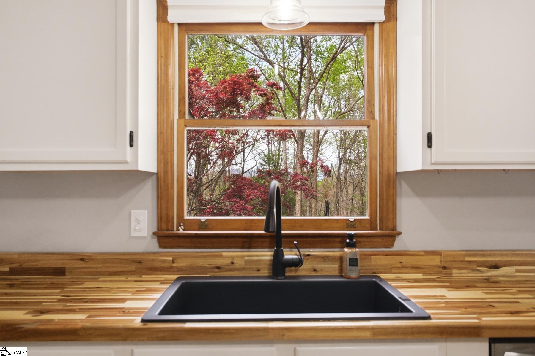 646 Flat Shoals Road Walhalla, SC 29691 - Photo 8 of 49