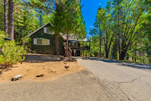 $1,999,000 | 2701 Spelt Road, Yosemite National Park, CA 95389