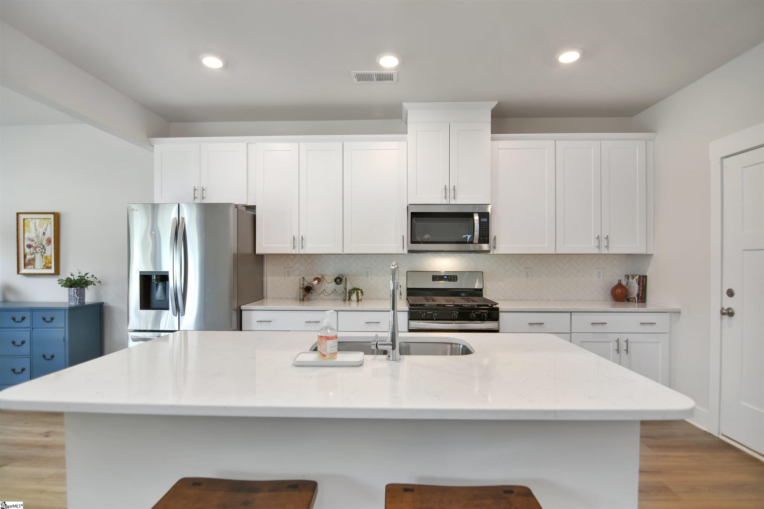 105 Boren Way Greenville, SC 29607 - Photo 18 of 38