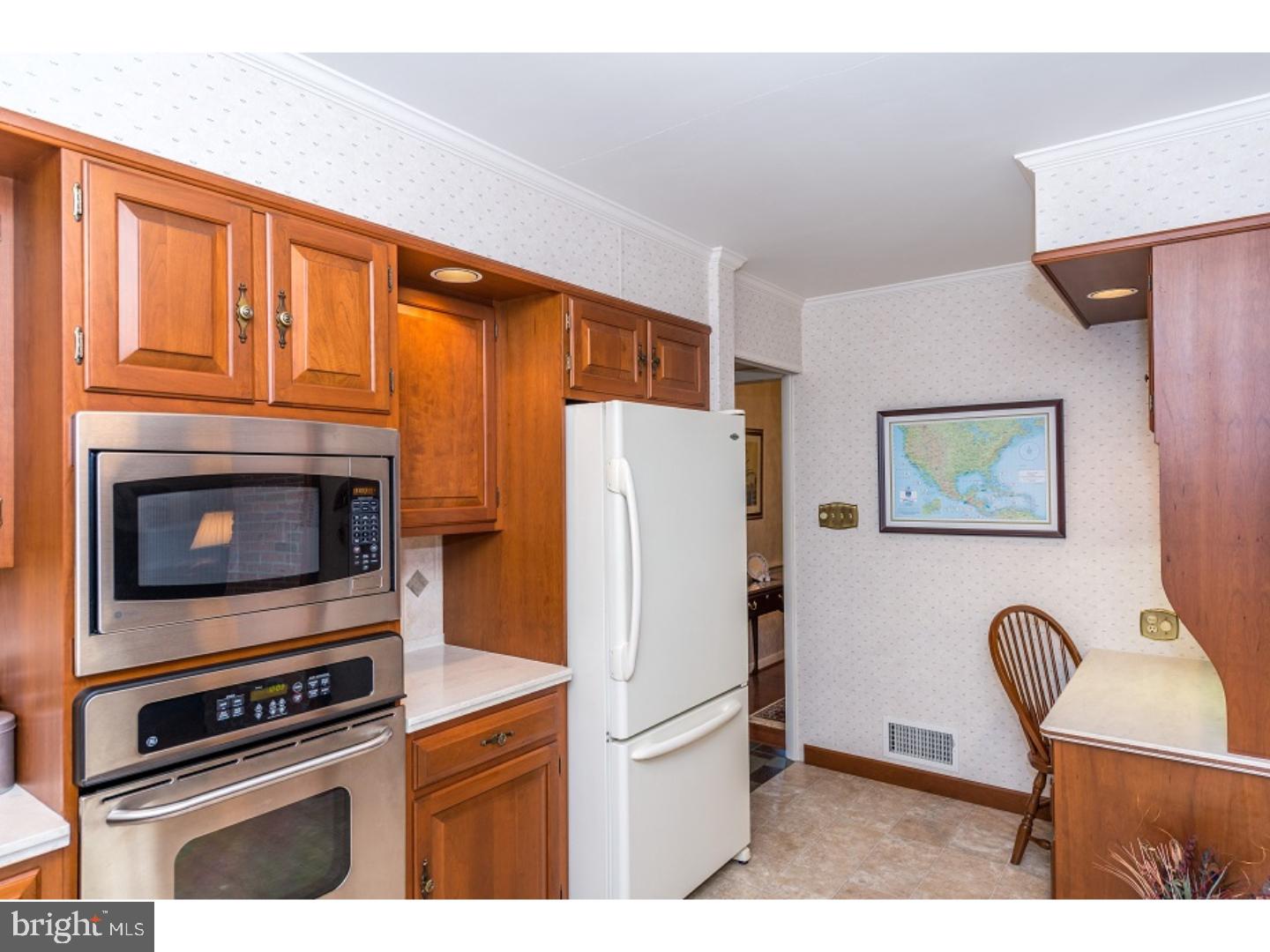 3101 Cricket Road Reading, PA 19605 - Photo 7 of 25 Gallery Image 7