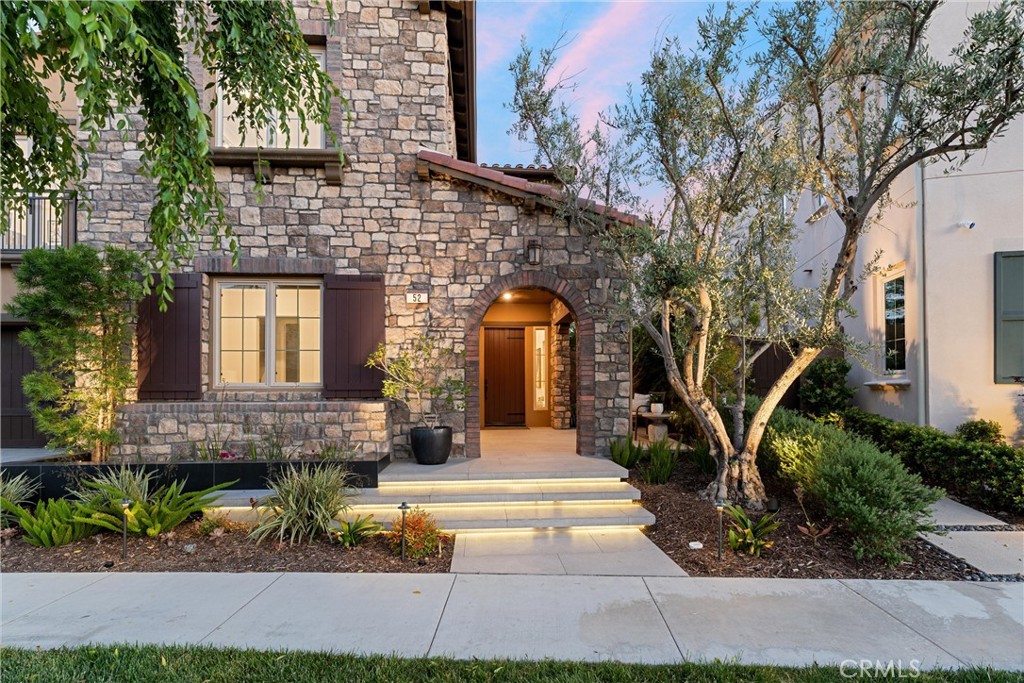 52 Steeplechase Irvine, CA 92602 - Photo 7 of 68