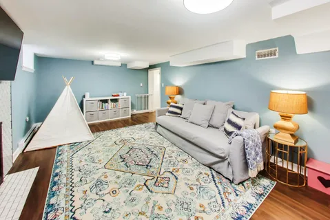 $819,000 | 1228 Linden Avenue, Oak Park, IL 60302