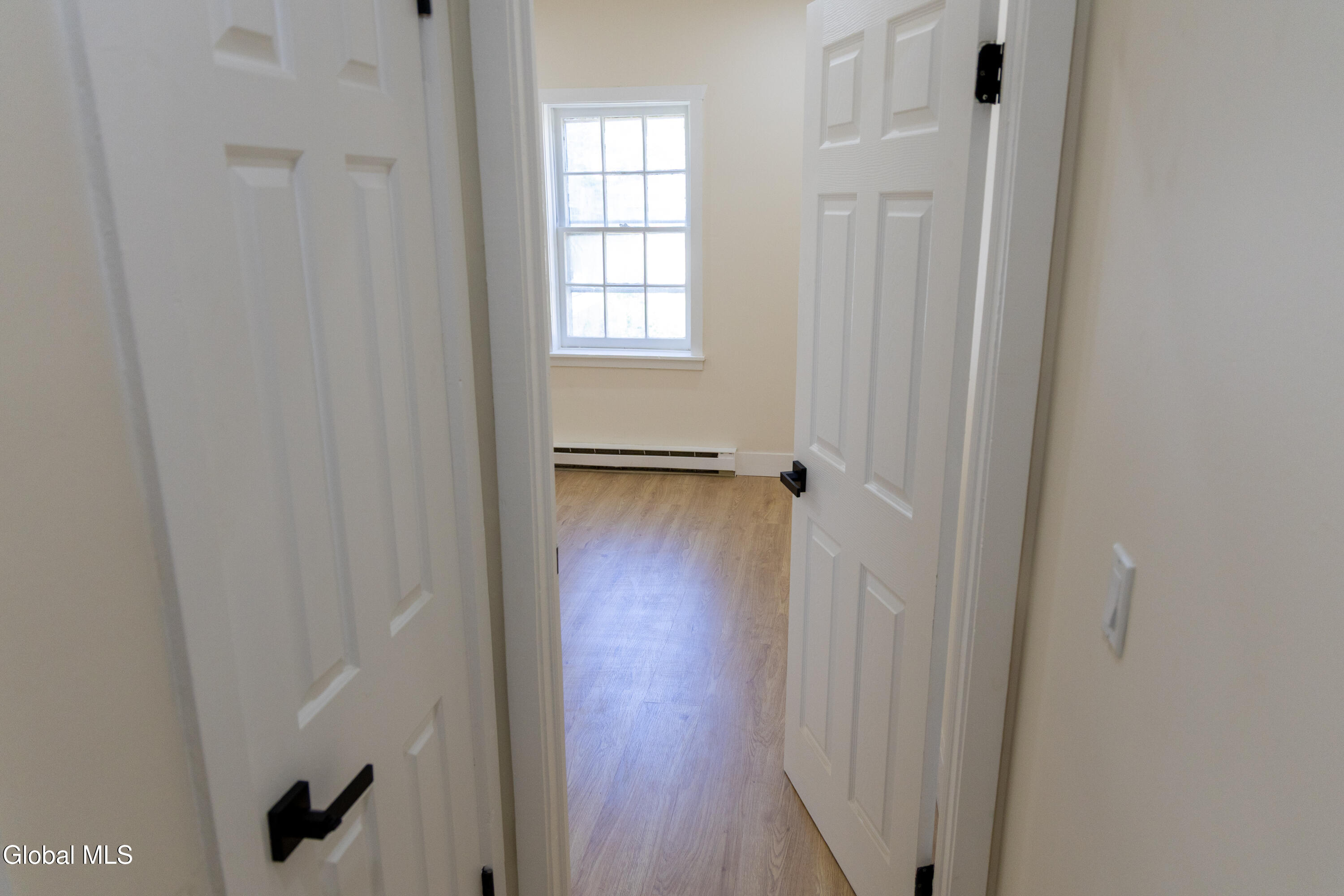 11 Jefferson Street, Unit 2B Schenectady, NY 12305 - Photo 7 of 15 2B-8