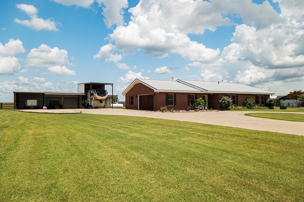 20175 Willow Glade Circle Pilot Point, TX 76258 - Photo 2 of 32 View of front of home with a front lawn