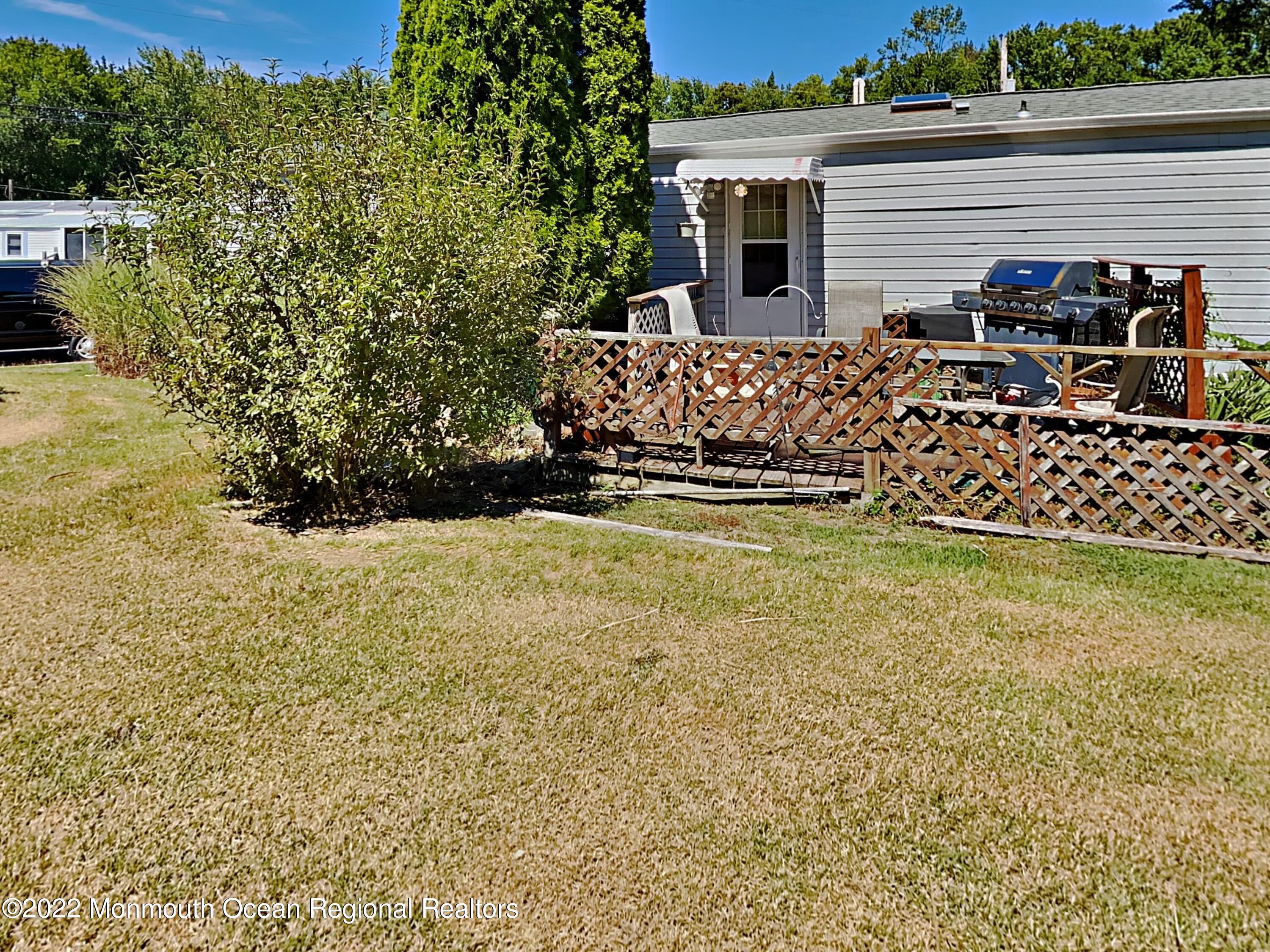 8 Kay Lane Howell, NJ 07731 - Photo 13 of 25 5_Image_VPW9TmxoTS