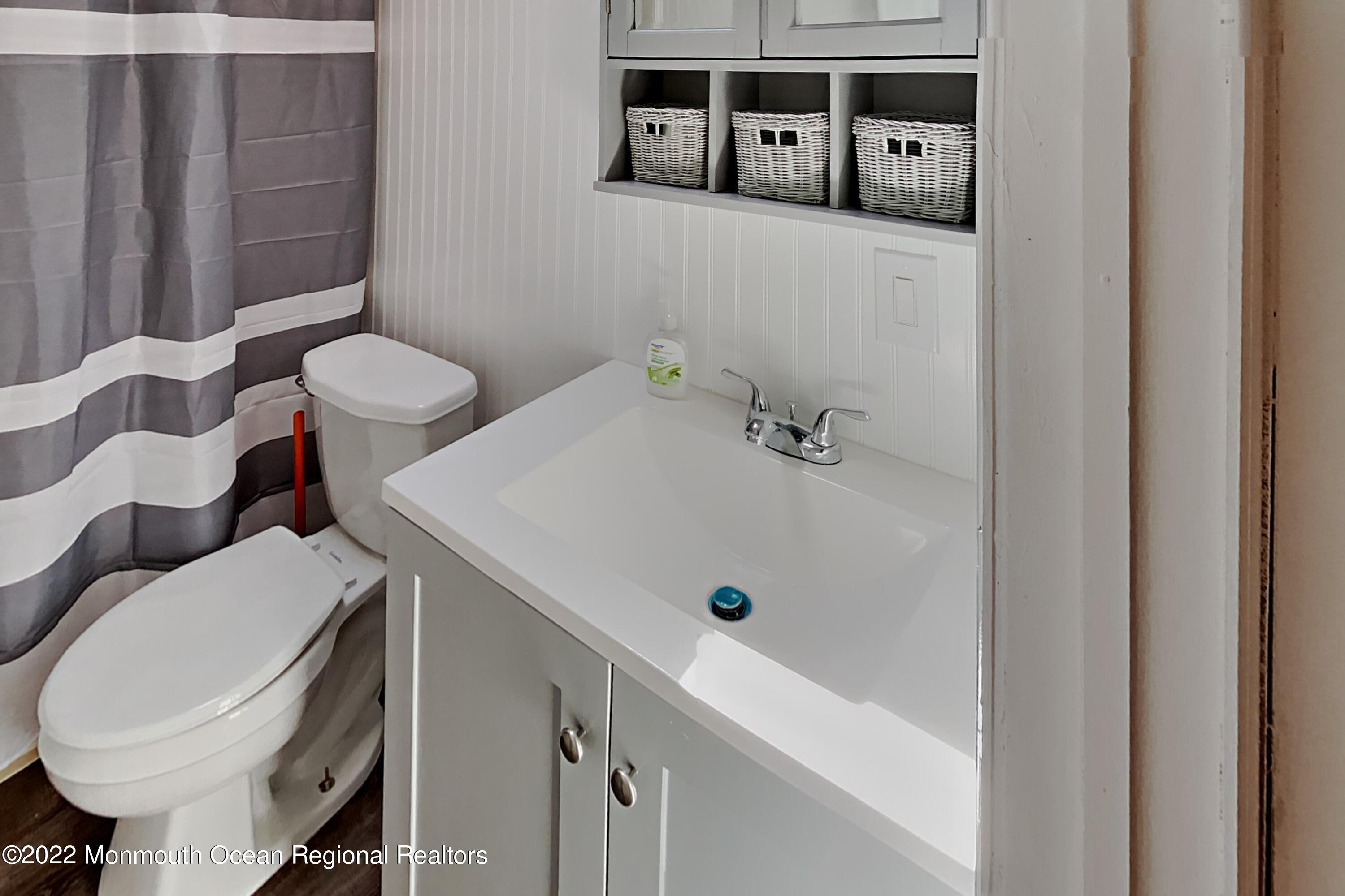 8 Kay Lane Howell, NJ 07731 - Photo 22 of 25 18_Image_HEK9pf3BQp