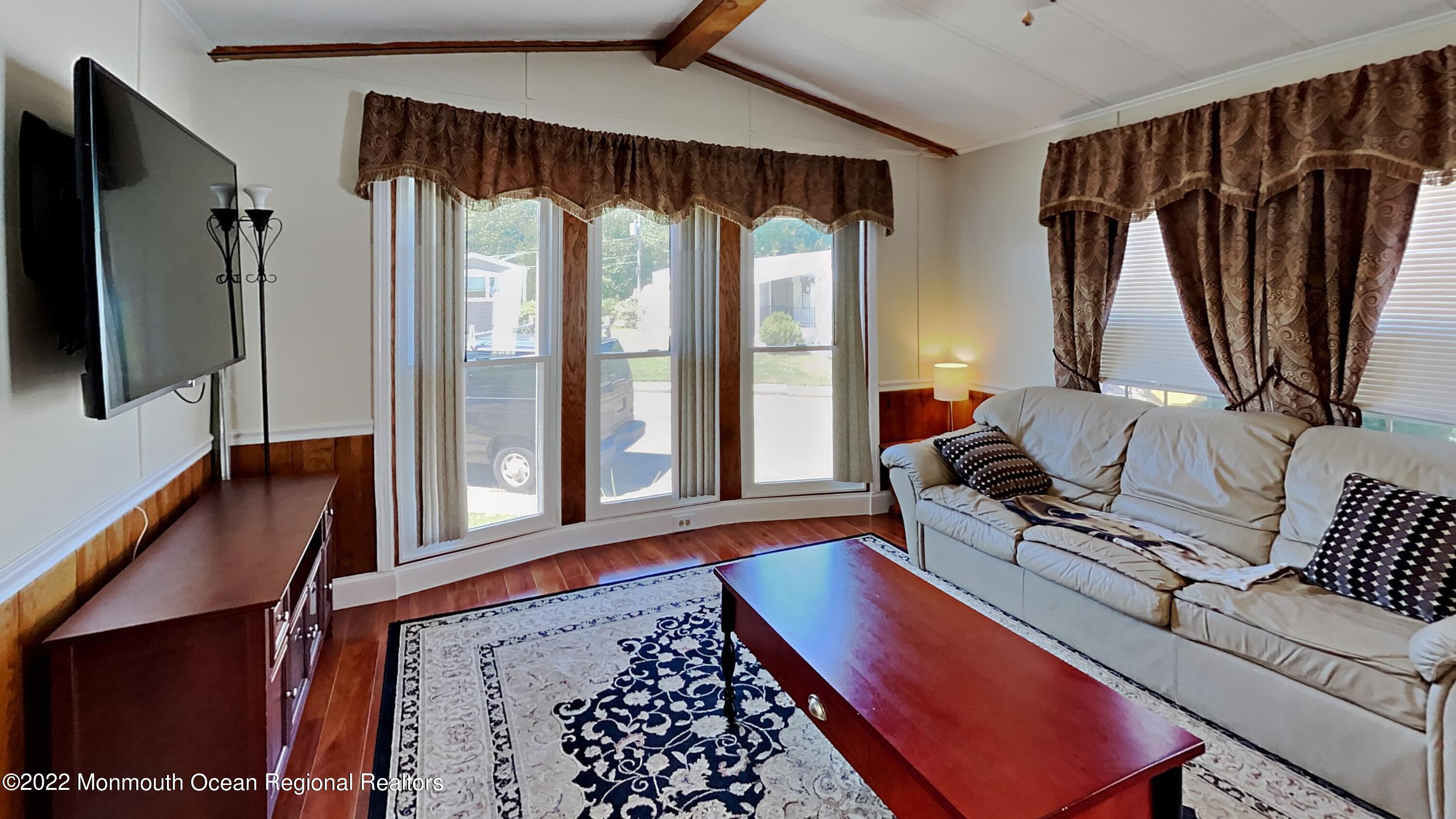 8 Kay Lane Howell, NJ 07731 - Photo 5 of 25 6_Image_EQvmANiMvL