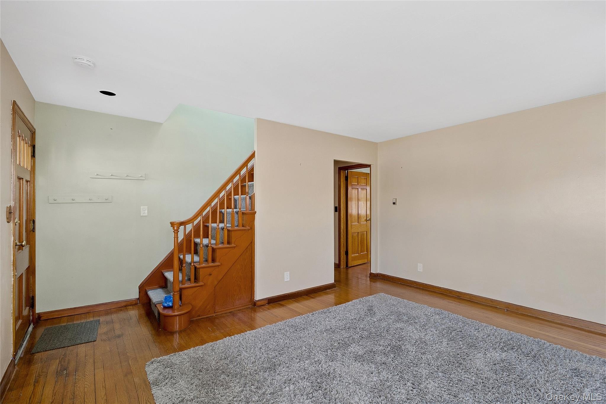 21 Parsnip Pond Road Lake Grove, NY 11755 - Photo 5 of 43