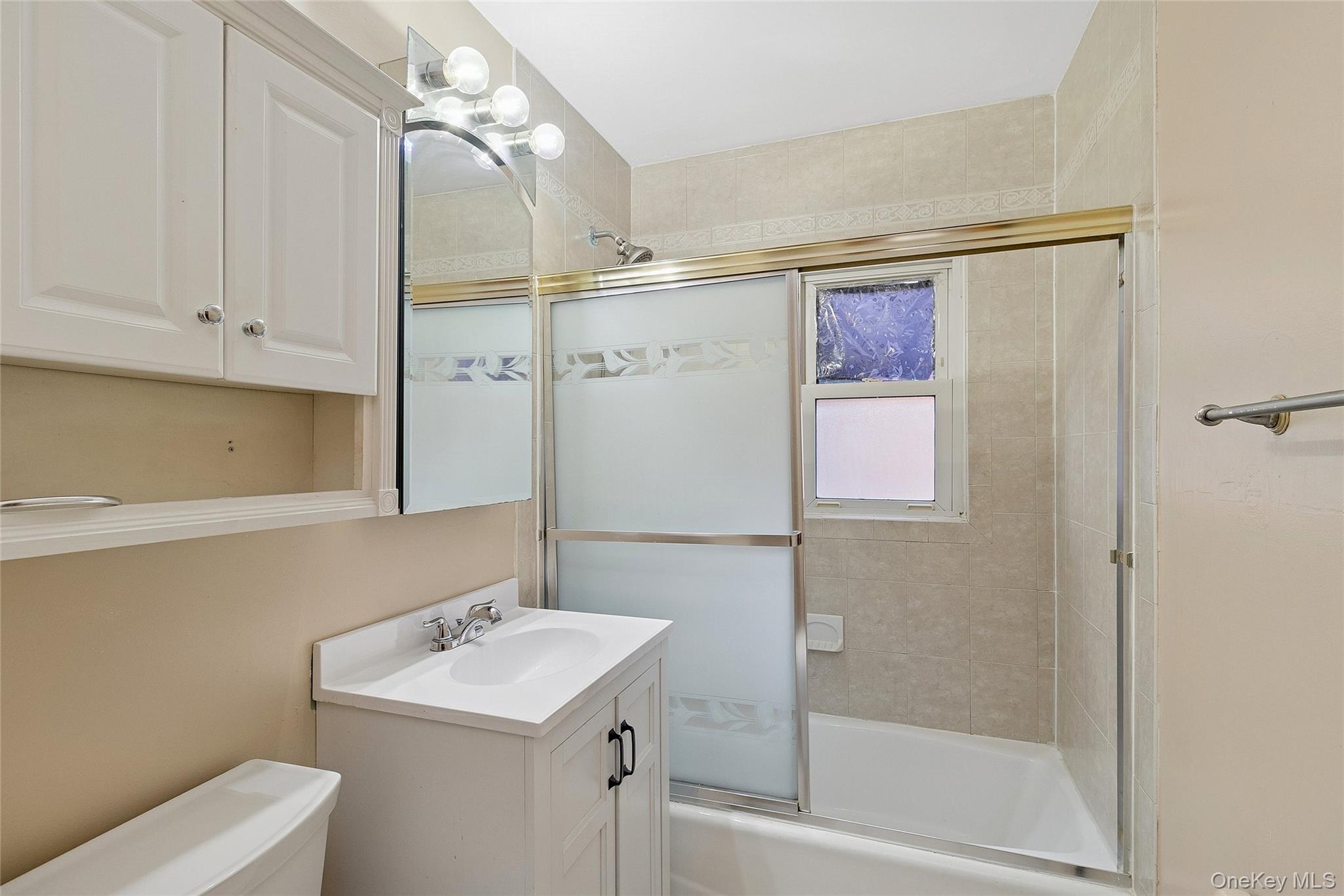 21 Parsnip Pond Road Lake Grove, NY 11755 - Photo 10 of 43