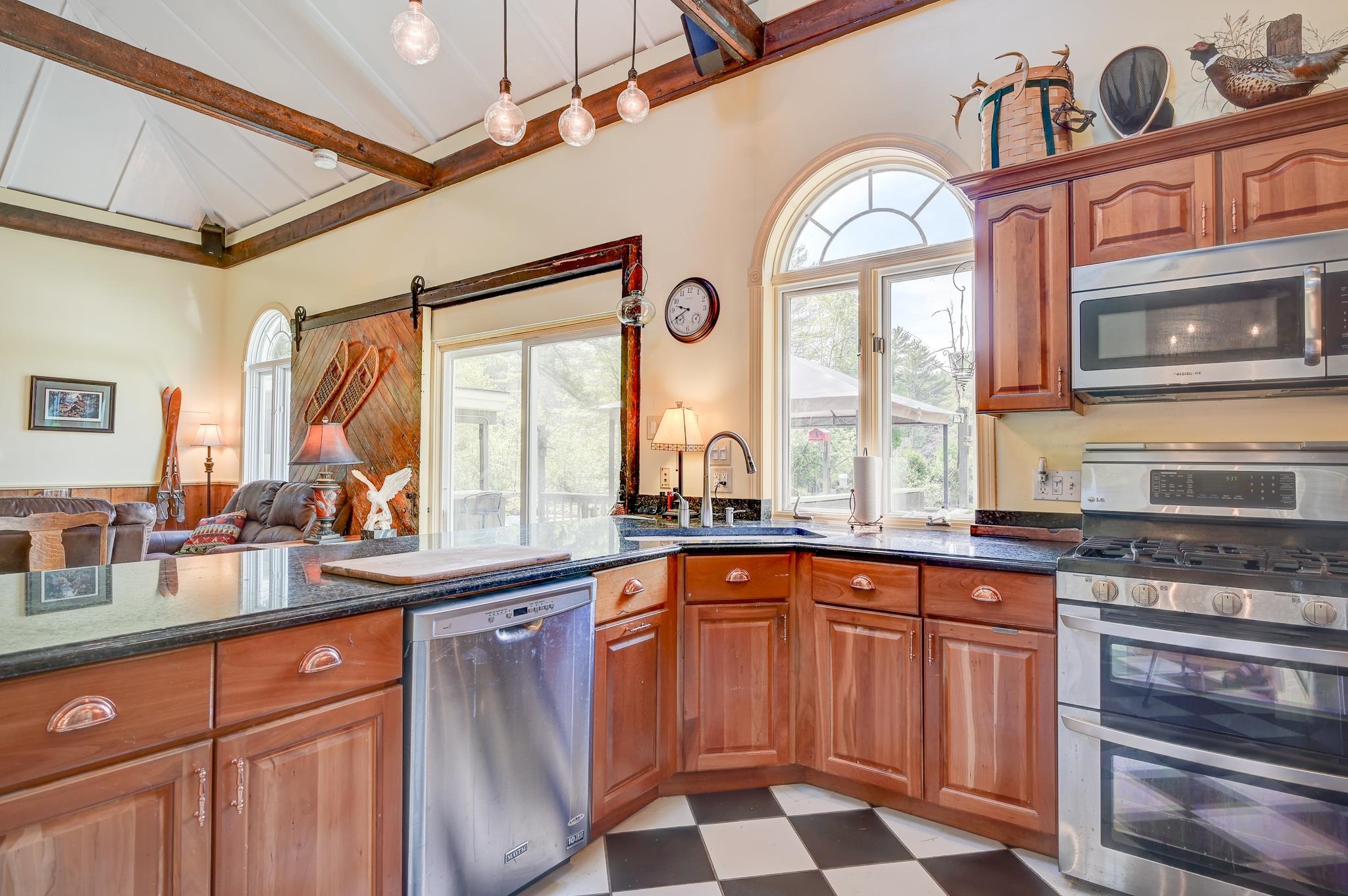 39 Yellow Brick Road Conway, NH 03860 - Photo 12 of 40 Gallery Image 12