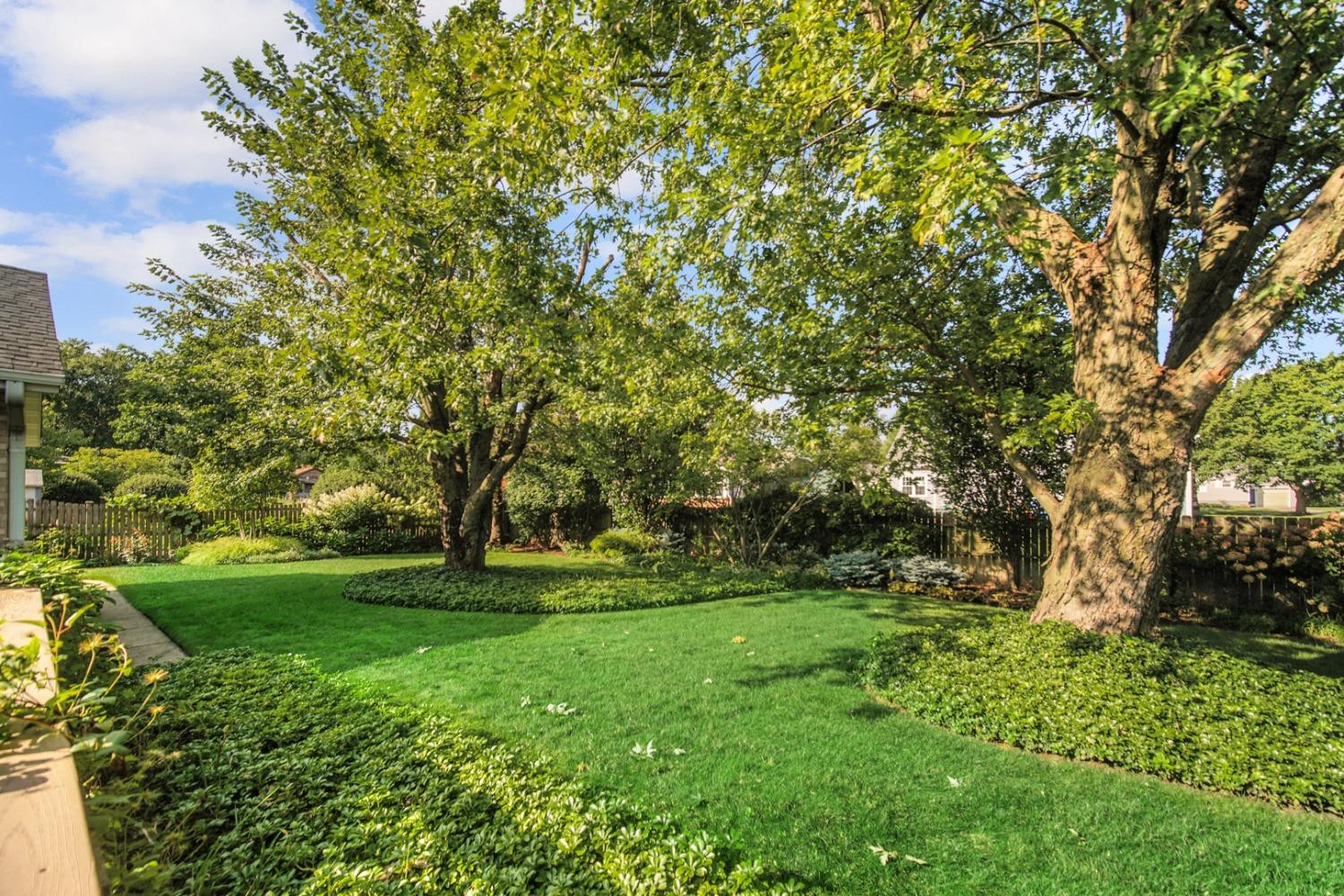 8408 Castle Drive Munster, IN 46321 - Photo 25 of 28 a view of grassy field with benches