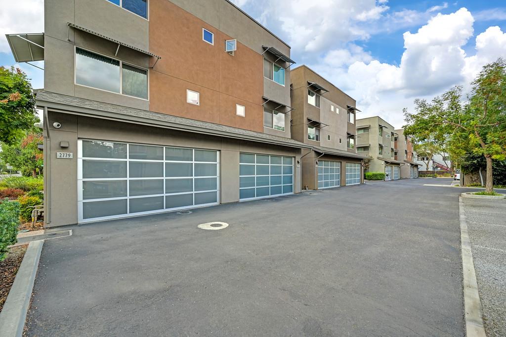2779 Del Rio Place, Unit A Davis, CA 95618 - Photo 47 of 53 Gallery Image 47