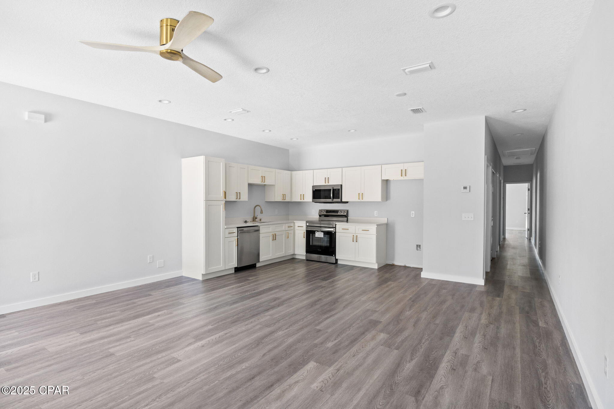 238 Springfield Avenue Panama City, FL 32401 - Photo 3 of 14