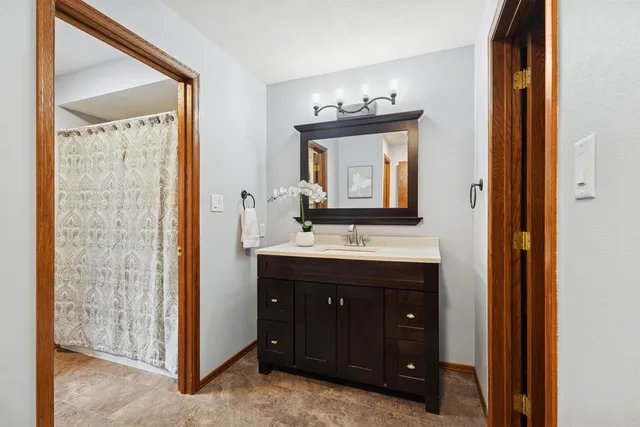 $412,900 | 865 Portside Court, Oshkosh, WI 54901