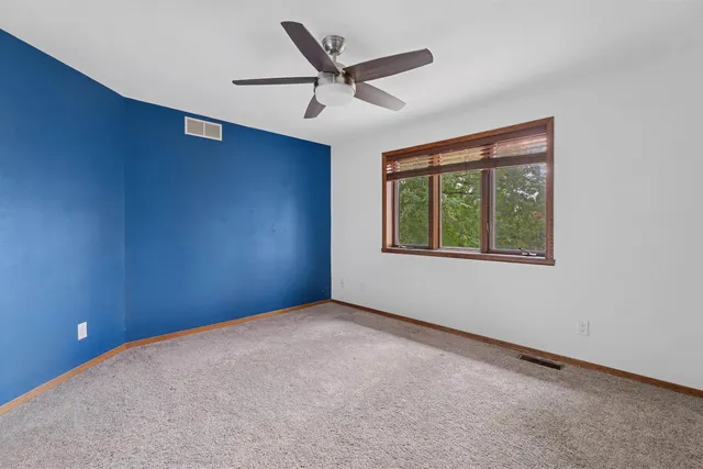 $412,900 | 865 Portside Court, Oshkosh, WI 54901