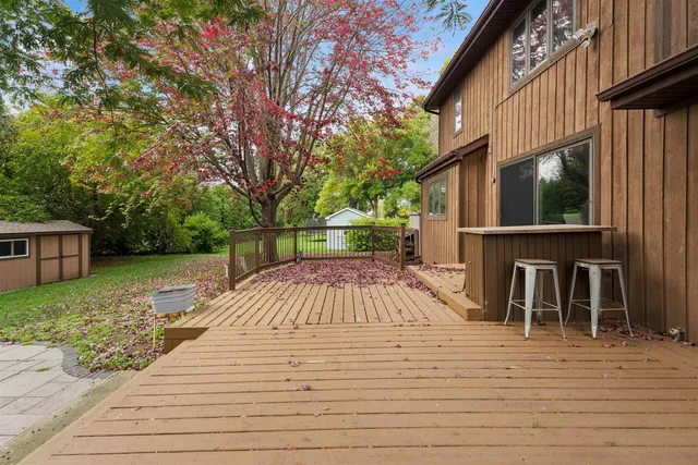 $412,900 | 865 Portside Court, Oshkosh, WI 54901