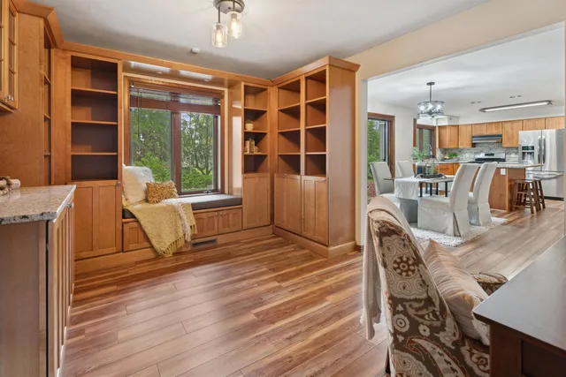 $412,900 | 865 Portside Court, Oshkosh, WI 54901