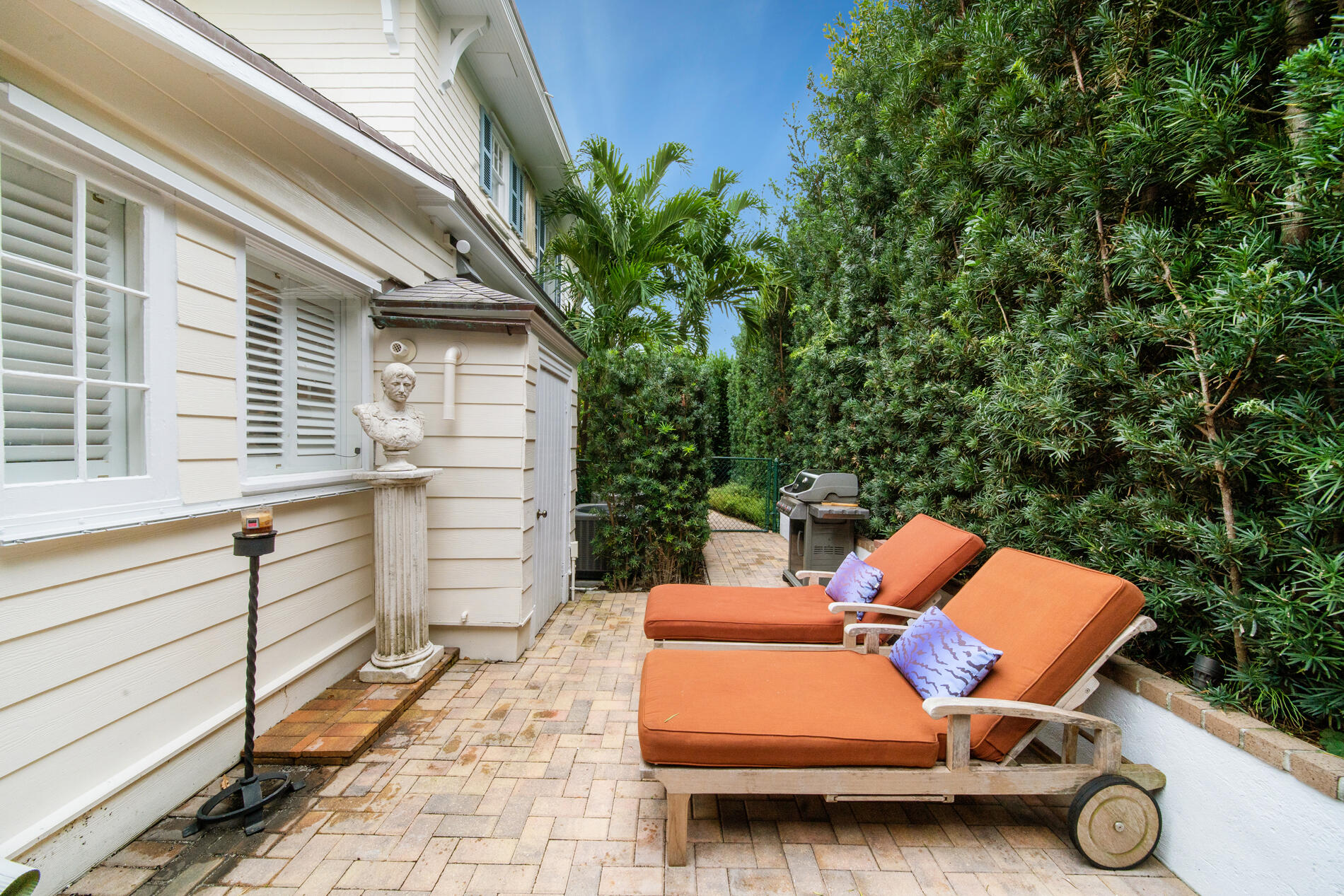 263 Park Avenue Palm Beach, FL 33480 - Photo 37 of 37 DSC07740