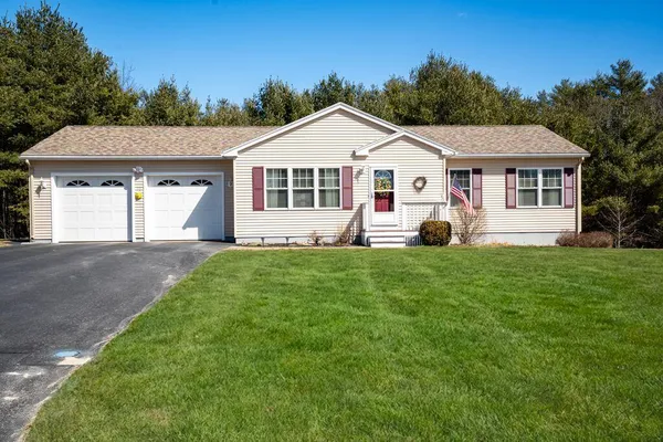 $450,000 | 10 Twoey Drive, Windham, ME 04062