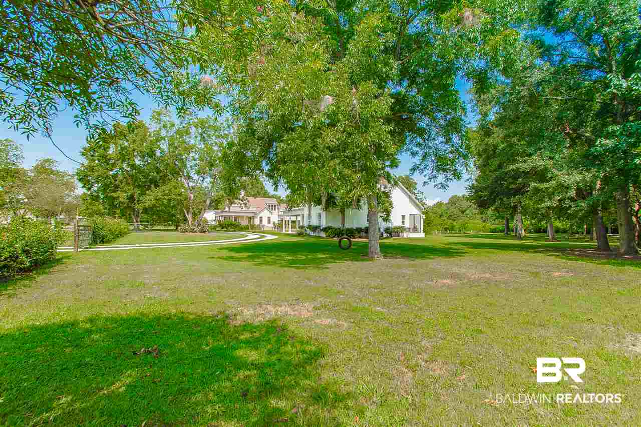 129 Song Grove Boulevard Fairhope, AL 36532 - Photo 5 of 41