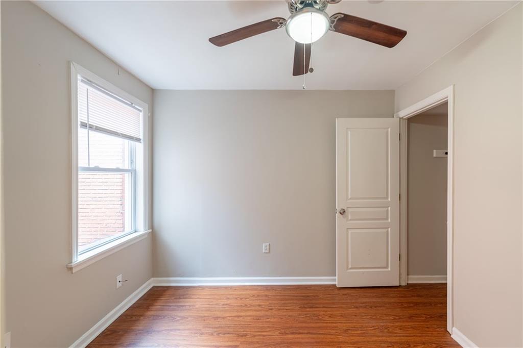 130 Chesterfield Road Pittsburgh, PA 15213 - Photo 19 of 36 2nd Bedroom