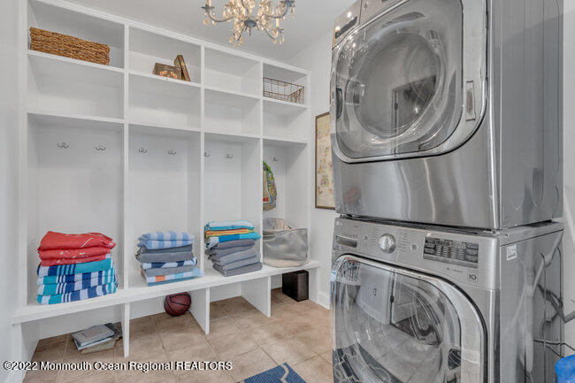 2107 3rd Avenue Spring Lake, NJ 07762 - Photo 22 of 40 a utility room with dryer and washer