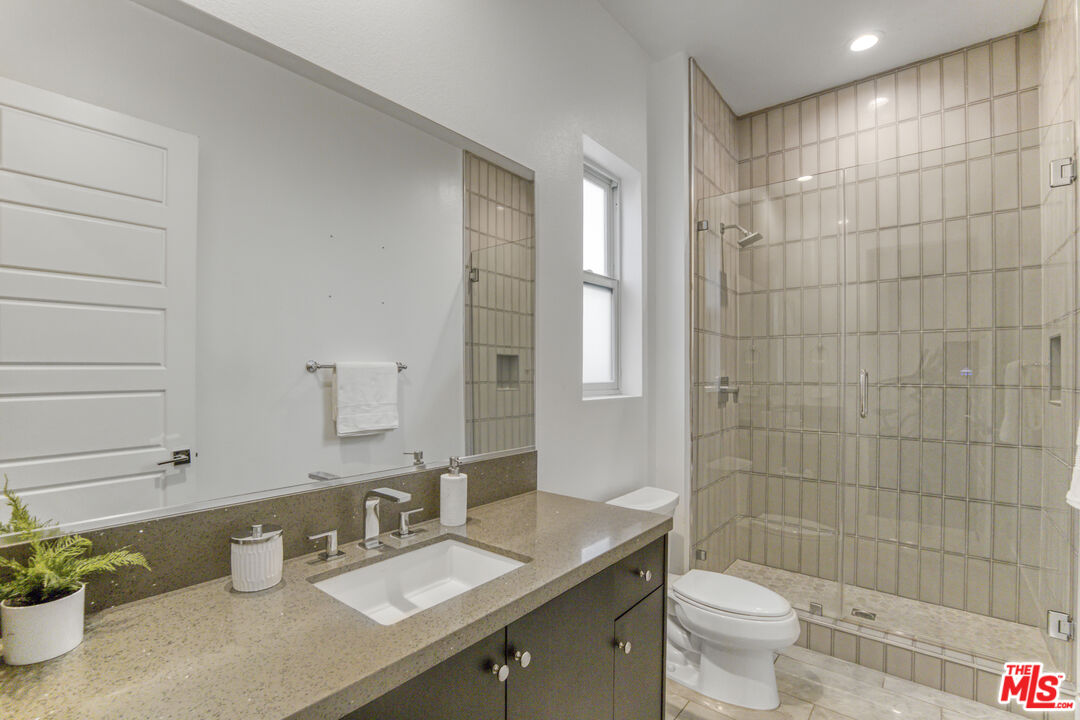 20248 Willoughby Lane Porter Ranch, CA 91326 - Photo 25 of 69