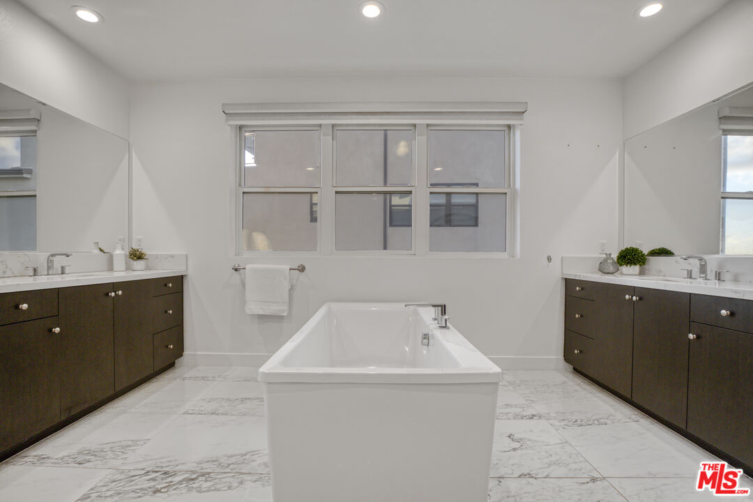 20248 Willoughby Lane Porter Ranch, CA 91326 - Photo 40 of 69
