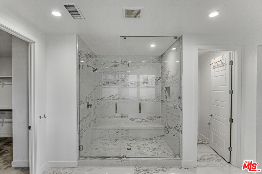 20248 Willoughby Lane Porter Ranch, CA 91326 - Photo 41 of 69
