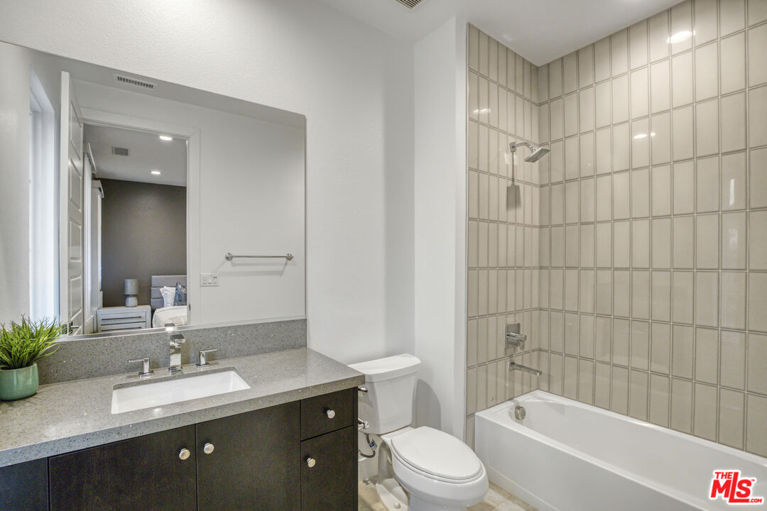 20248 Willoughby Lane Porter Ranch, CA 91326 - Photo 46 of 69