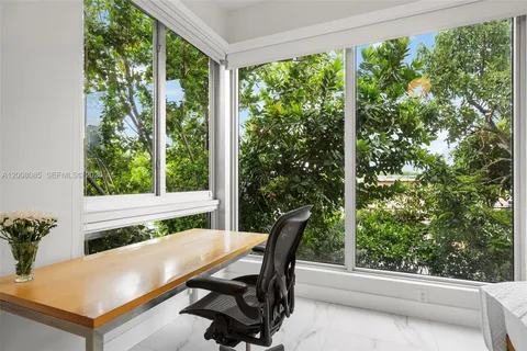 $999,000 | 545 Southwest 11th Street, Unit 208, Miami, FL 33129