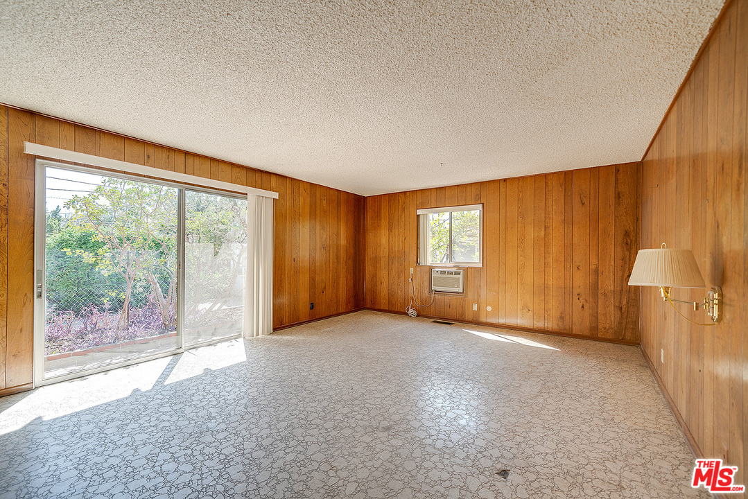 807 East Harvard Road Burbank, CA 91501 - Photo 20 of 44 Gallery Image 20