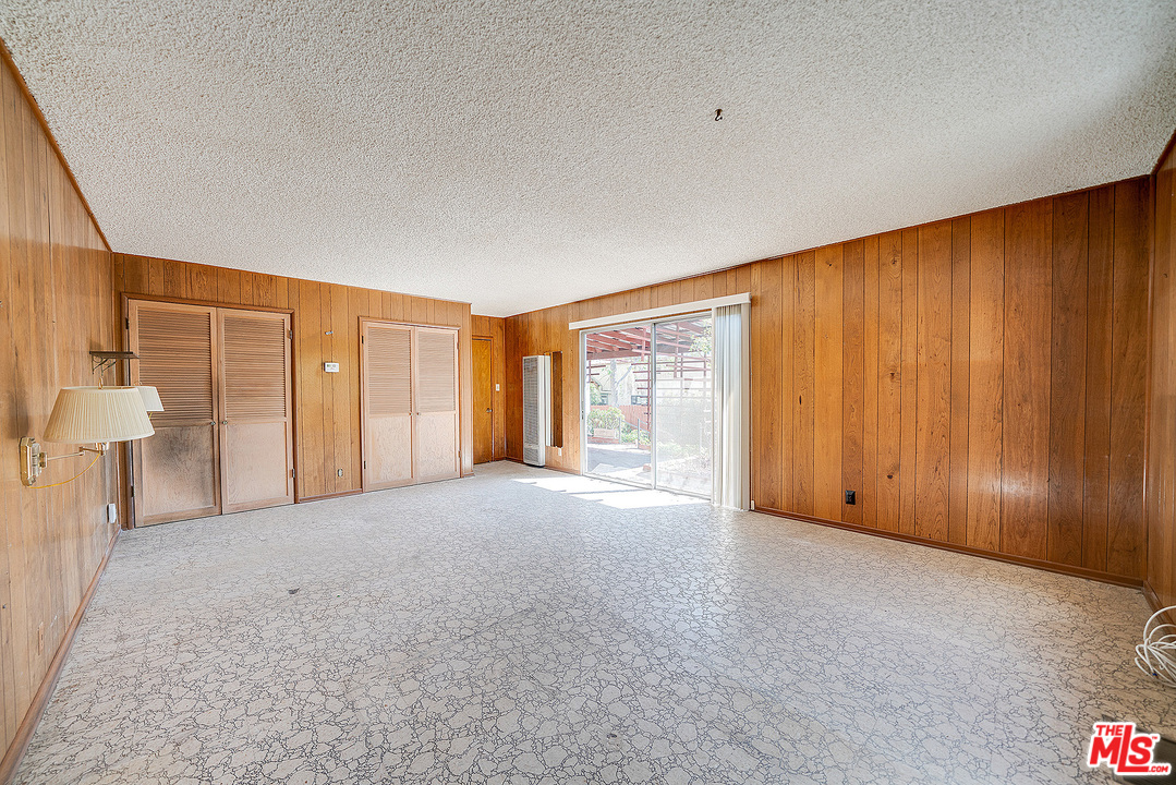 807 East Harvard Road Burbank, CA 91501 - Photo 21 of 44 Gallery Image 21